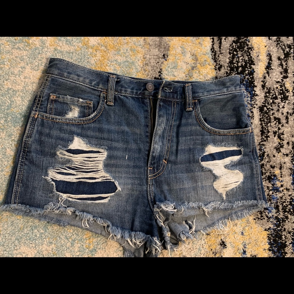High-waisted Hollister Jean shorts